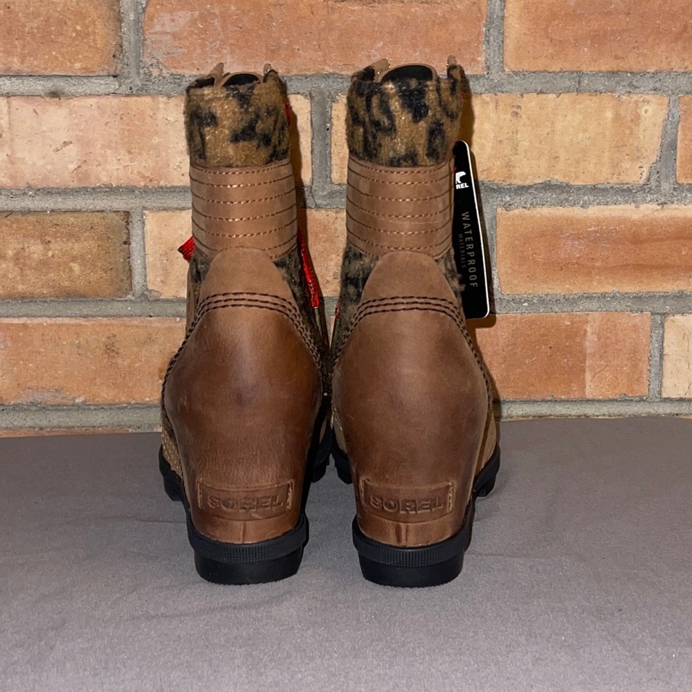 NWT Sorel Waterproof Lexie Wedge Boots in Leopard - Picture 4 of 7